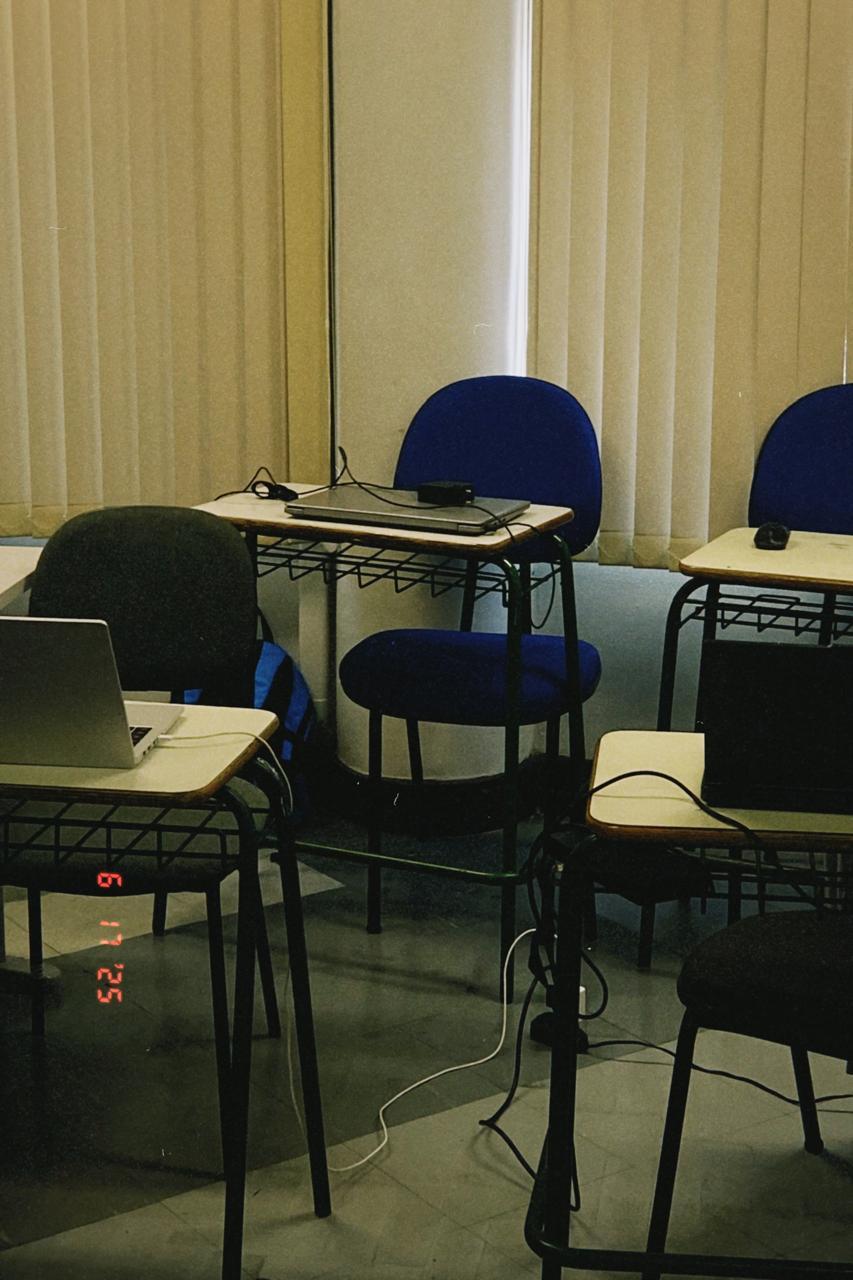 Picture of the desks used for training, took during a break